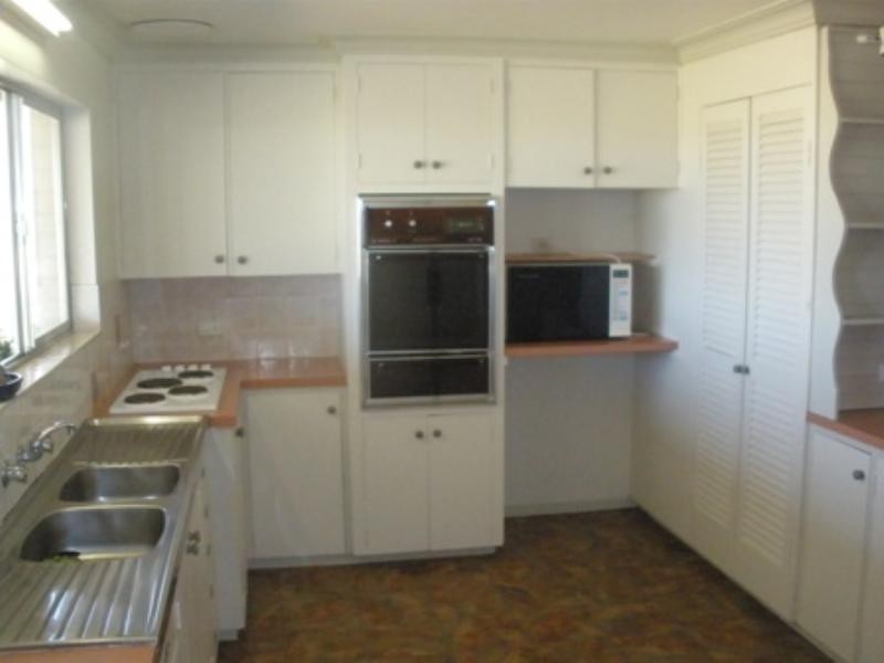 Lake Albert NSW 2650