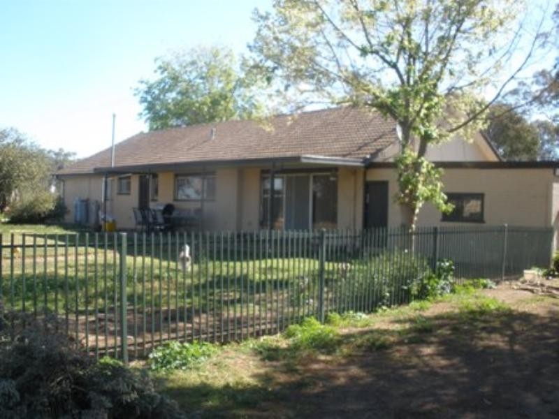 Lake Albert NSW 2650