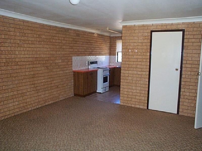 2/21 Brunskill Avenue, Forest Hill NSW 2651