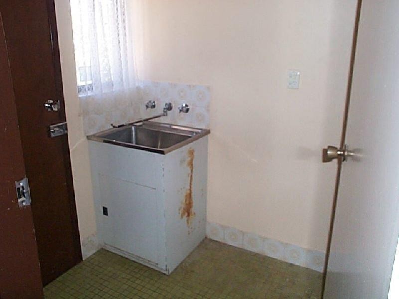 2/21 Brunskill Avenue, Forest Hill NSW 2651