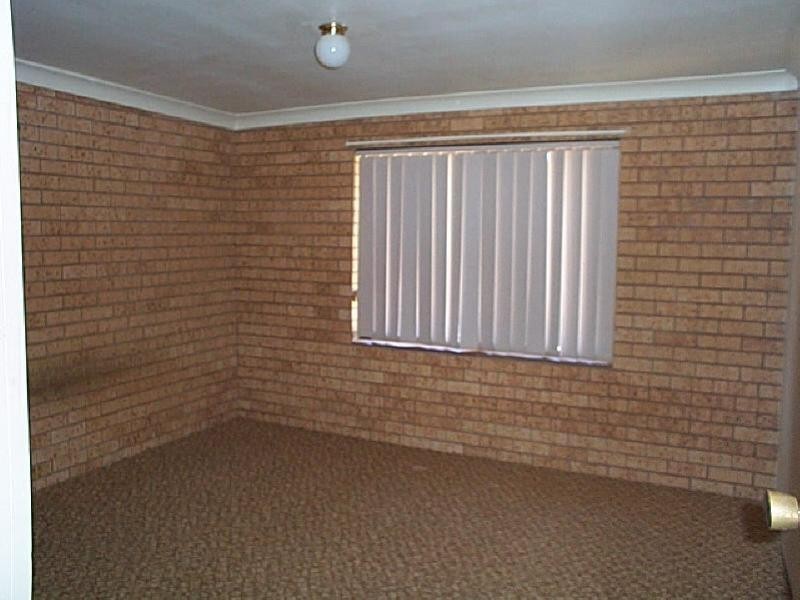 2/21 Brunskill Avenue, Forest Hill NSW 2651