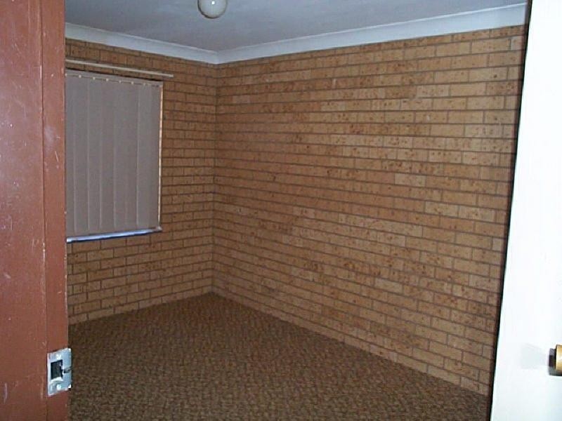 2/21 Brunskill Avenue, Forest Hill NSW 2651