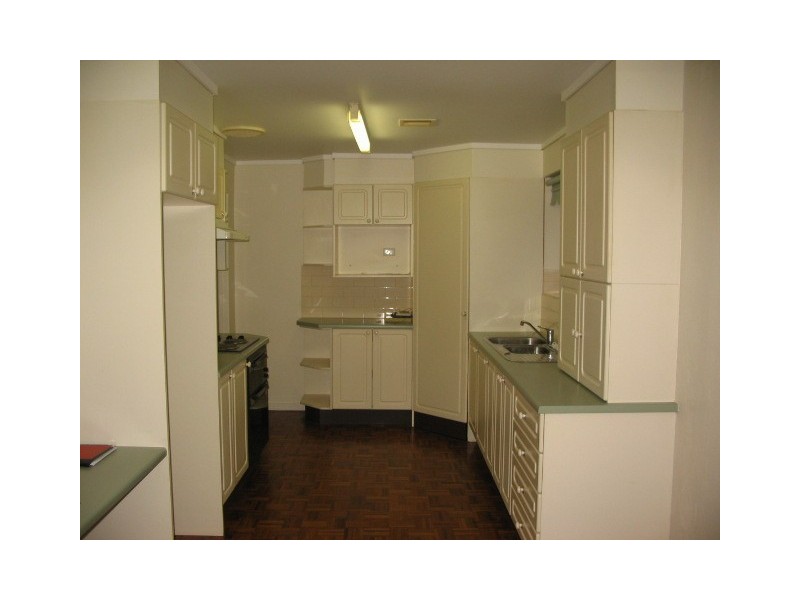 30 Inglis Street, Lake Albert NSW 2650