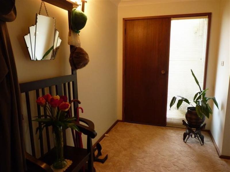 28 Banks Avenue, Kooringal NSW 2650