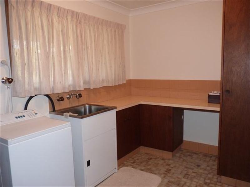 28 Banks Avenue, Kooringal NSW 2650