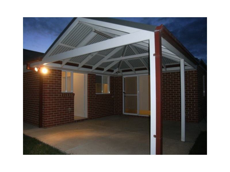 14 Carinya Street, Glenfield Park NSW 2650