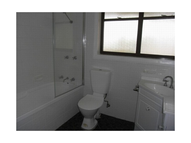 31 Rudd Street, Turvey Park NSW 2650