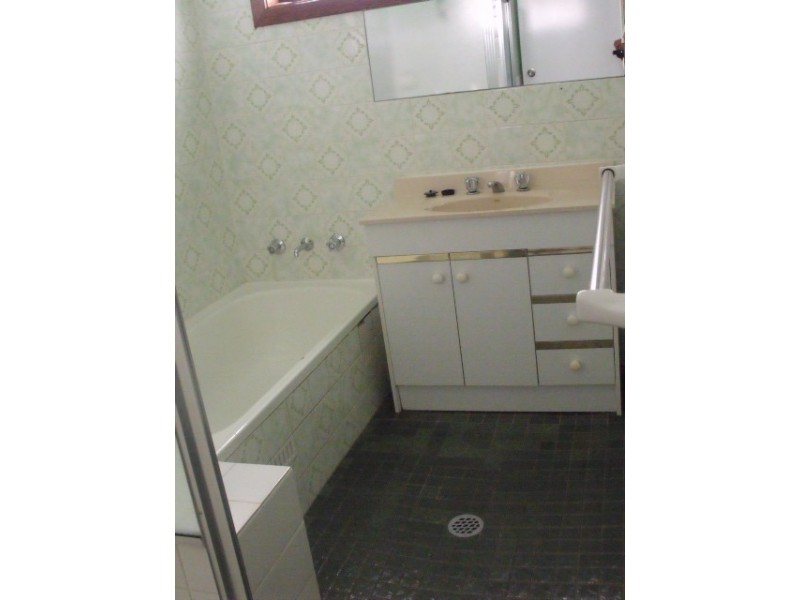 20 Elizabeth Avenue, Forest Hill NSW 2651