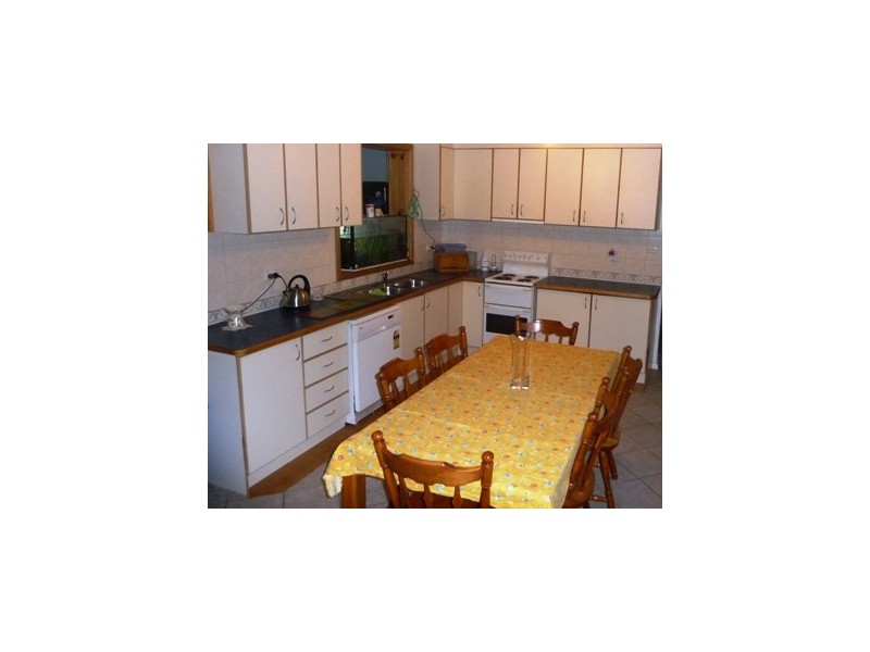 3 Booth Street, Coolamon NSW 2701