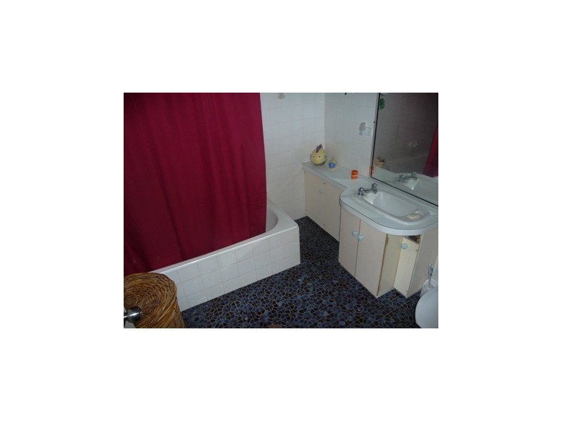 3 Booth Street, Coolamon NSW 2701