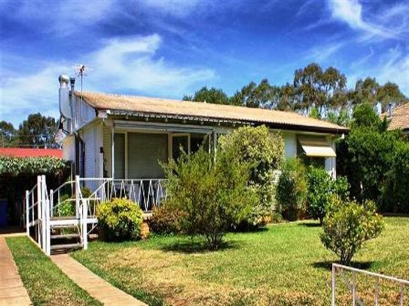 3 Tarakan Avenue, Ashmont NSW 2650