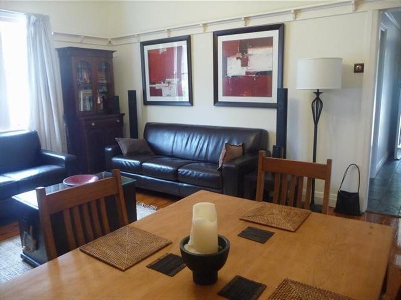 4 Macleay Street, Turvey Park NSW 2650