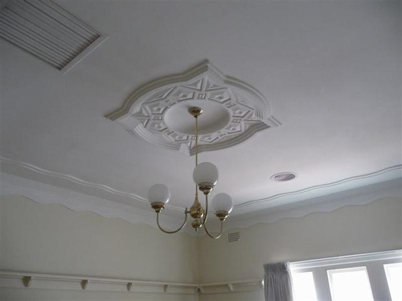 4 Macleay Street, Turvey Park NSW 2650