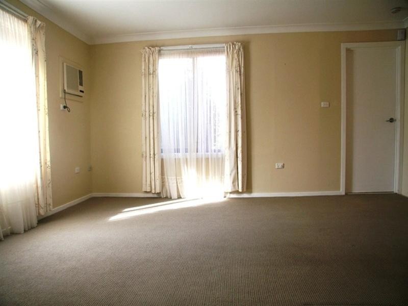 1/5 Langdon Avenue, Wagga Wagga NSW 2650