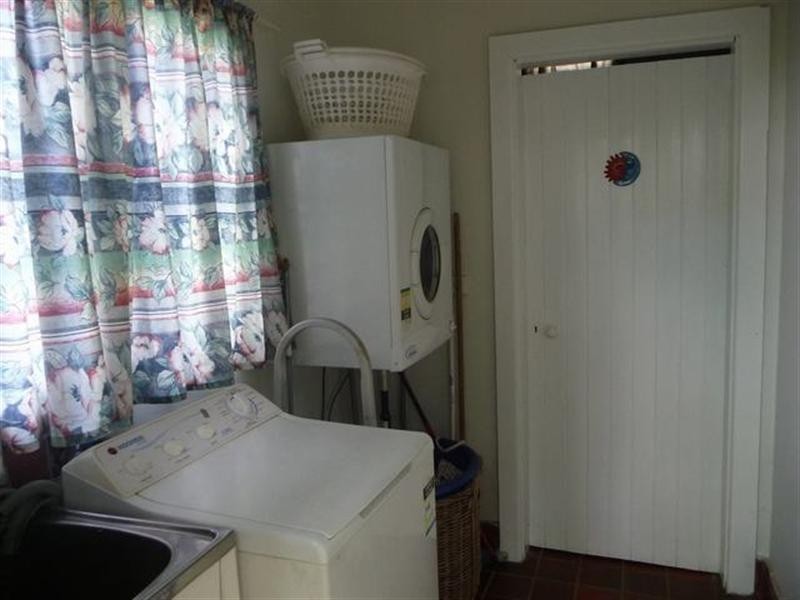 169 Lake Albert Road, Kooringal NSW 2650