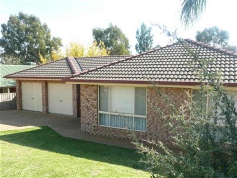 39 Bourkelands Drive, Bourkelands NSW 2650