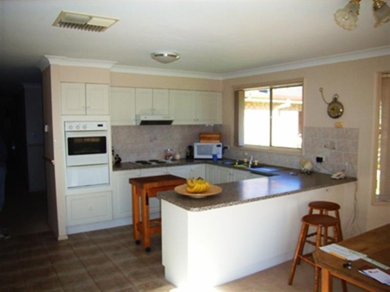39 Bourkelands Drive, Bourkelands NSW 2650