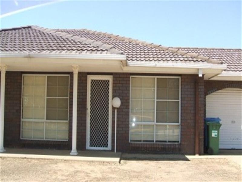 2/36 Oates Avenue, Wagga Wagga NSW 2650