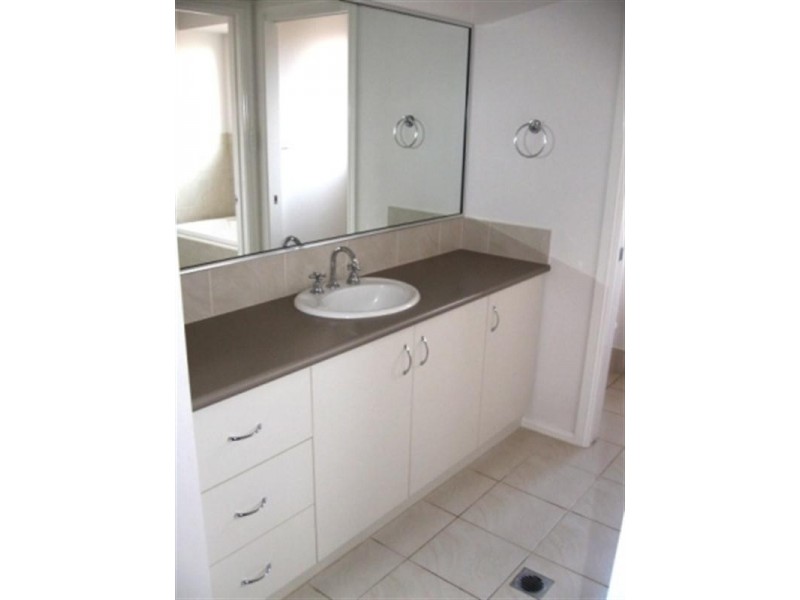 14 Allunga Street, Glenfield Park NSW 2650