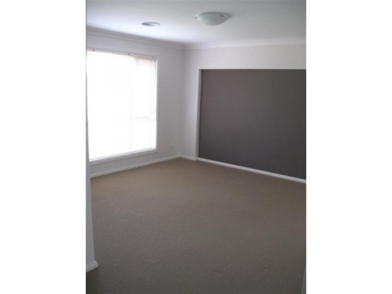 14 Allunga Street, Glenfield Park NSW 2650