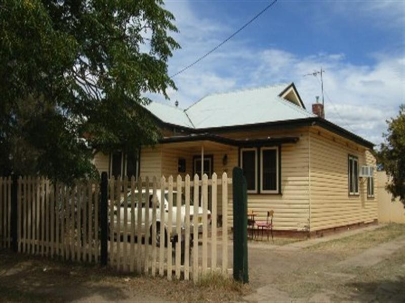 332 Edward Street, Wagga Wagga NSW 2650