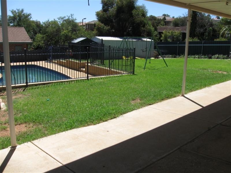 22 Missouri Avenue, Tolland NSW 2650