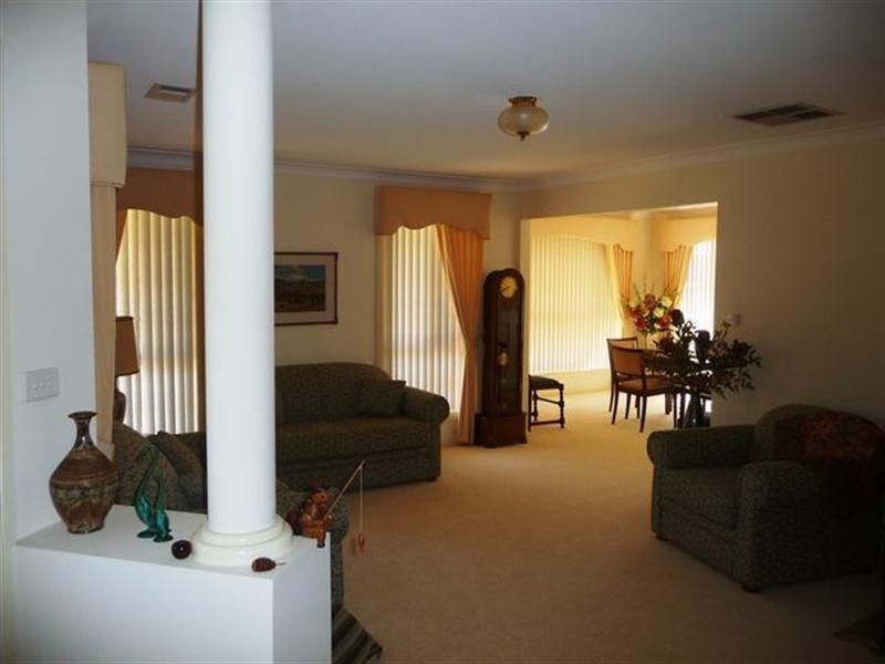 4 Harrier Street, Estella NSW 2650