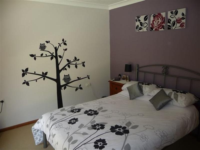 7 Norfolk Avenue, Lake Albert NSW 2650