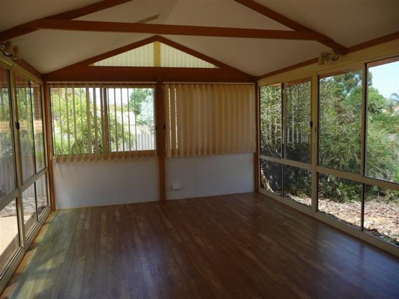 48 Pugsley Avenue, Estella NSW 2650