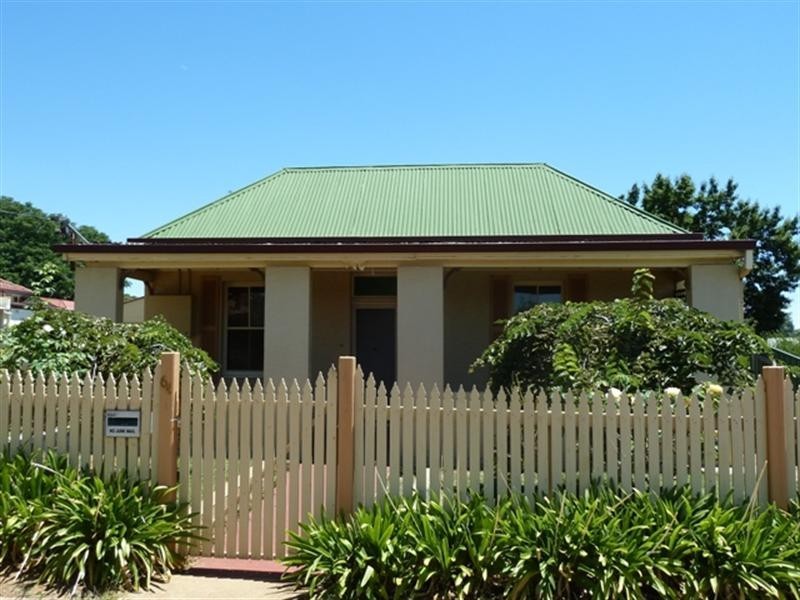 64 Bourke Street, Wagga Wagga NSW 2650