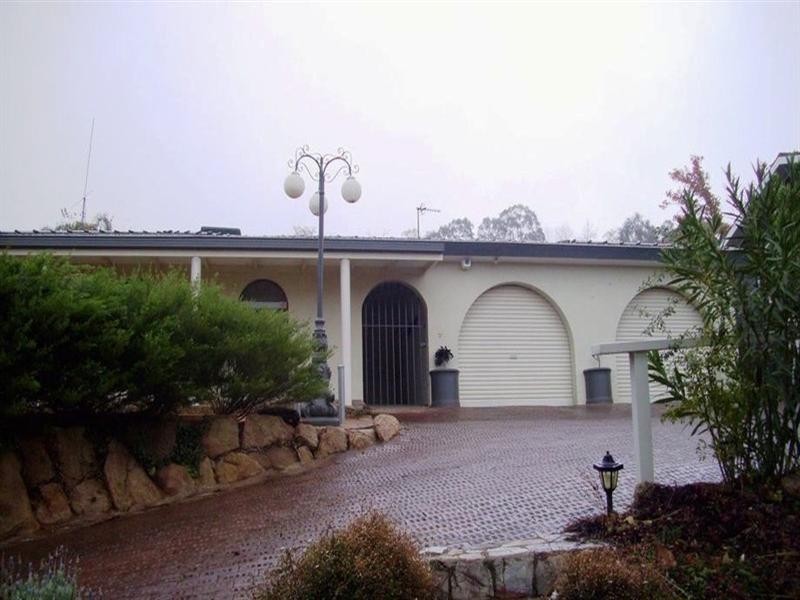 48 Wilks Avenue, Kooringal NSW 2650