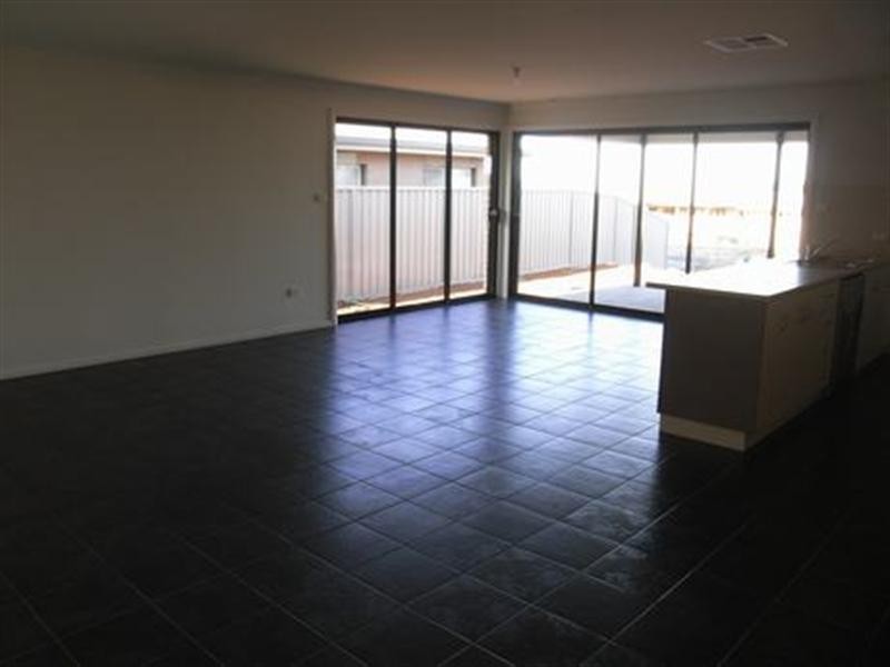 69 Stirling Boulevard, Tatton NSW 2650