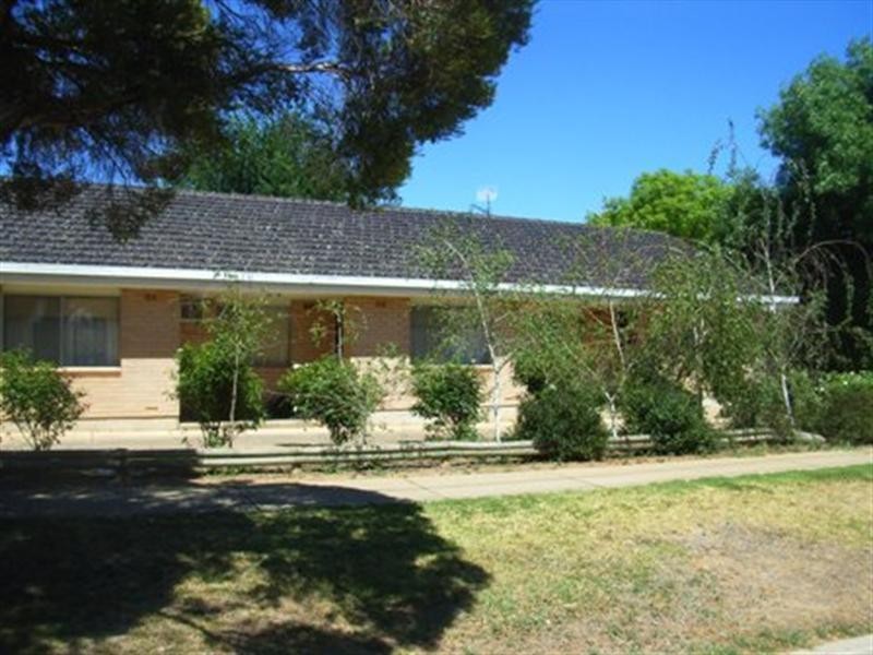 2/1 Raye Street, Tolland NSW 2650