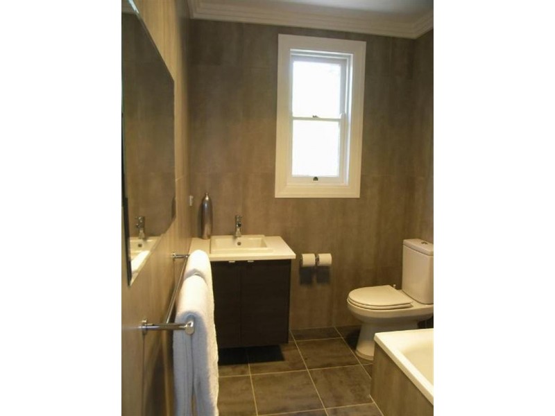 94 Kincaid Street, Wagga Wagga NSW 2650