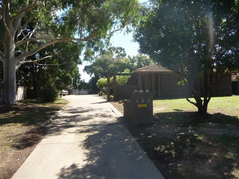 2 Hawkes Place, Tolland NSW 2650