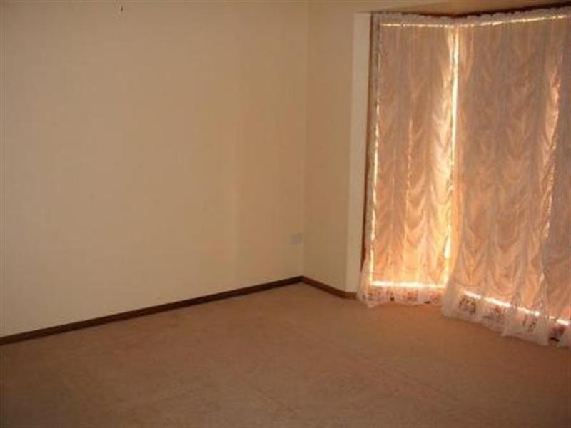 7 Minya Place, Glenfield Park NSW 2650