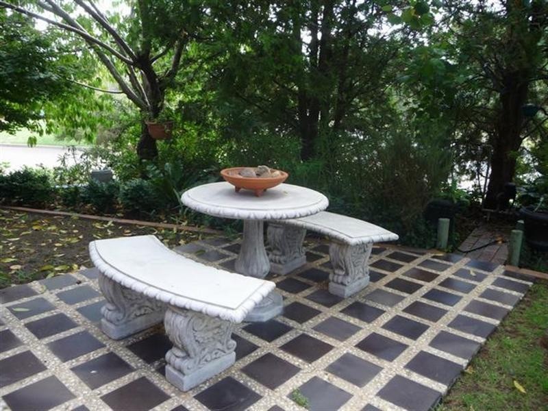 1 Lincoln Avenue, Tolland NSW 2650