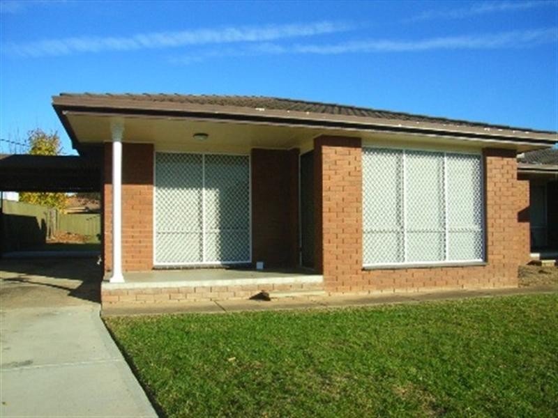 3/13 Wewak Street, Ashmont NSW 2650