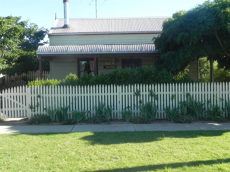 69 Urana Street, The Rock NSW 2655