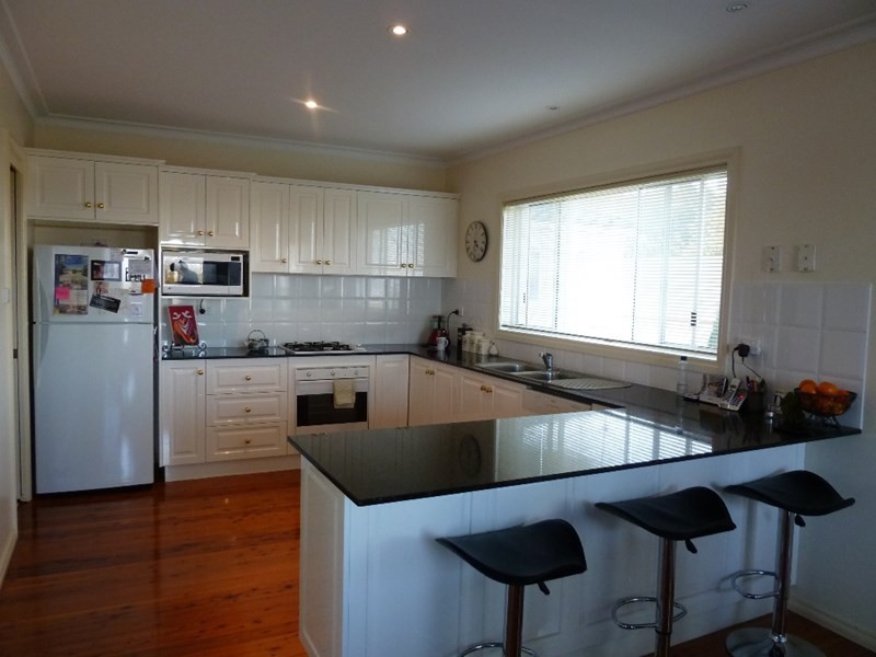 56B Simkin Crescent, Wagga Wagga NSW 2650