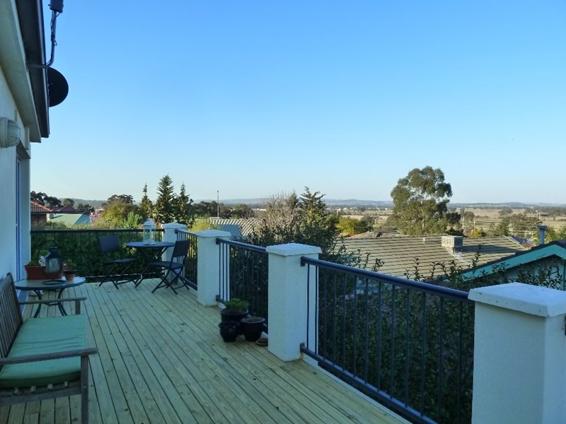 56B Simkin Crescent, Wagga Wagga NSW 2650