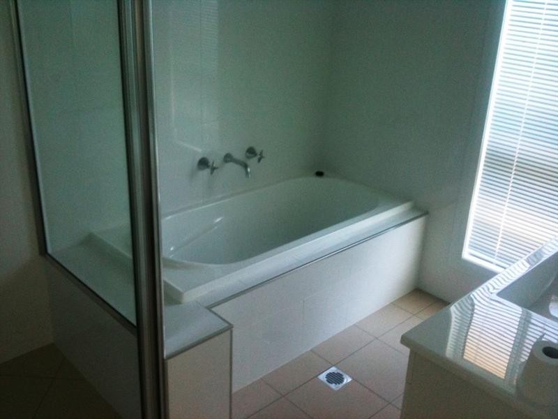 12 Hazelwood Drive, Forest Hill NSW 2651