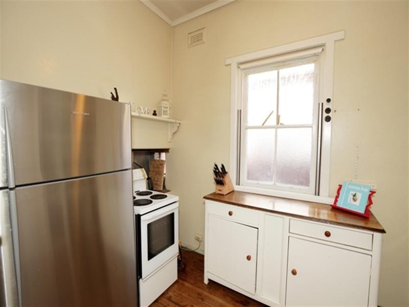 13 Edmondson Street, Wagga Wagga NSW 2650