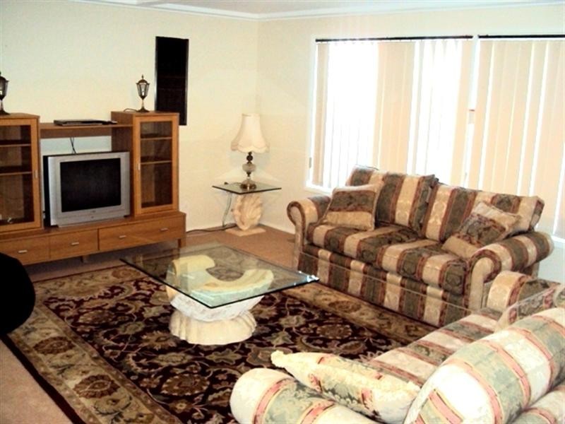 30 Henwood Avenue, Kooringal NSW 2650