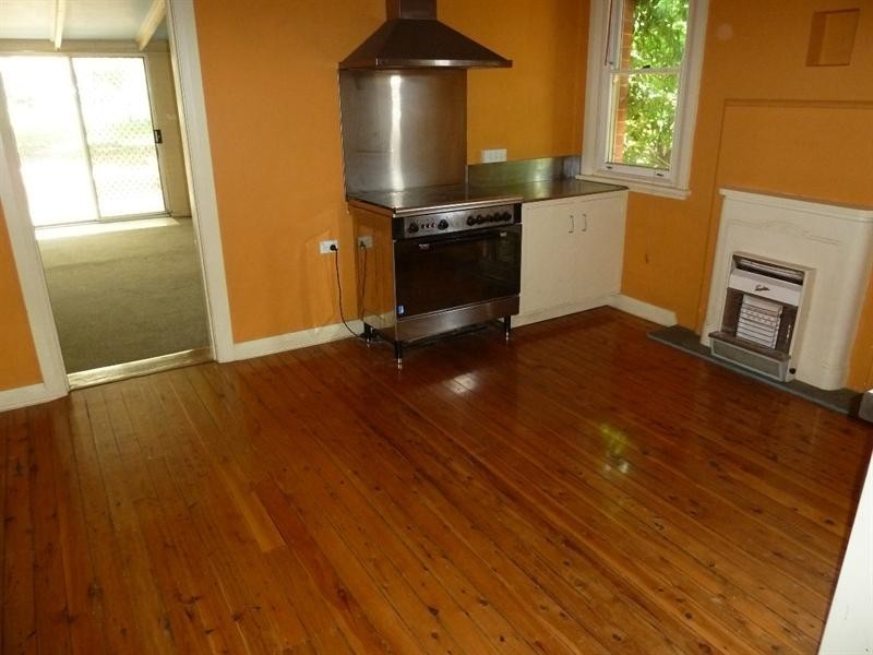 30 Garland Street, Wagga Wagga NSW 2650