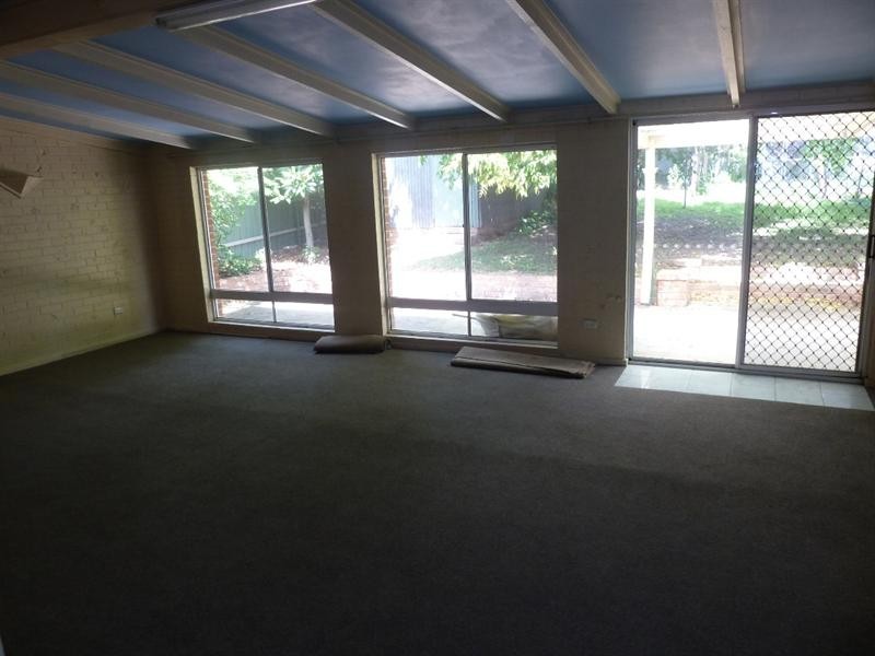 30 Garland Street, Wagga Wagga NSW 2650