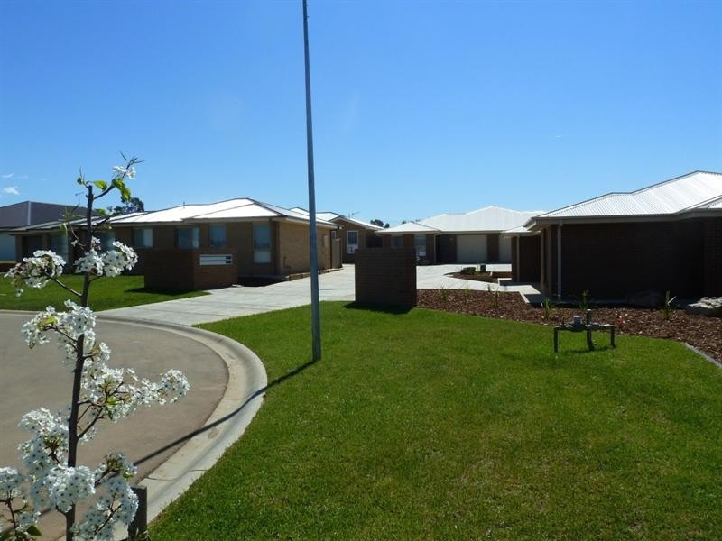 1,2,4,8/10 Mirrul Street, Wagga Wagga NSW 2650