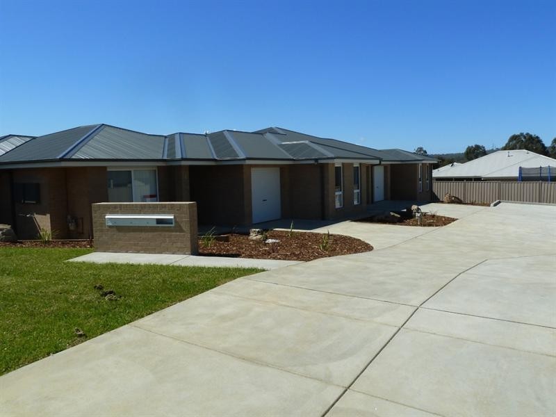 1,2,4,8/10 Mirrul Street, Wagga Wagga NSW 2650