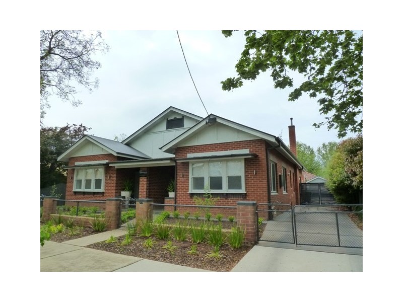 96 Kincaid Street, Wagga Wagga NSW 2650
