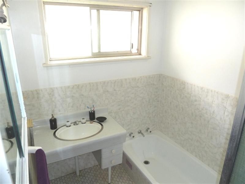 31 Waranga Avenue, Wagga Wagga NSW 2650